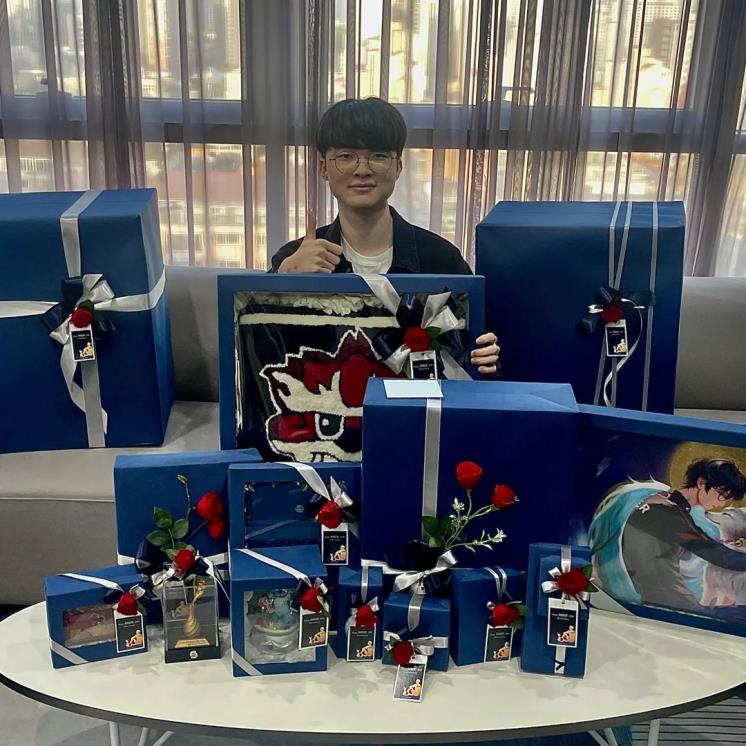 @faker