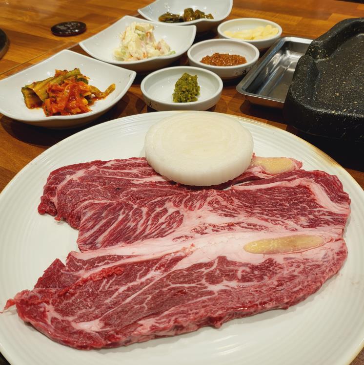 한우산채목장