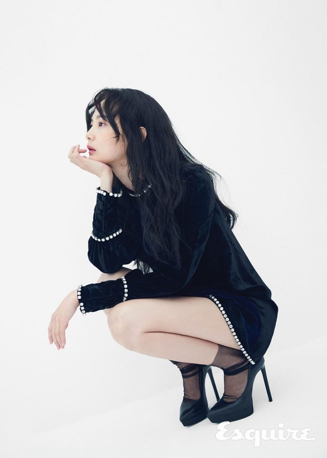 벨벳 드레스 구찌. 구두 스타일리스트 소장품.