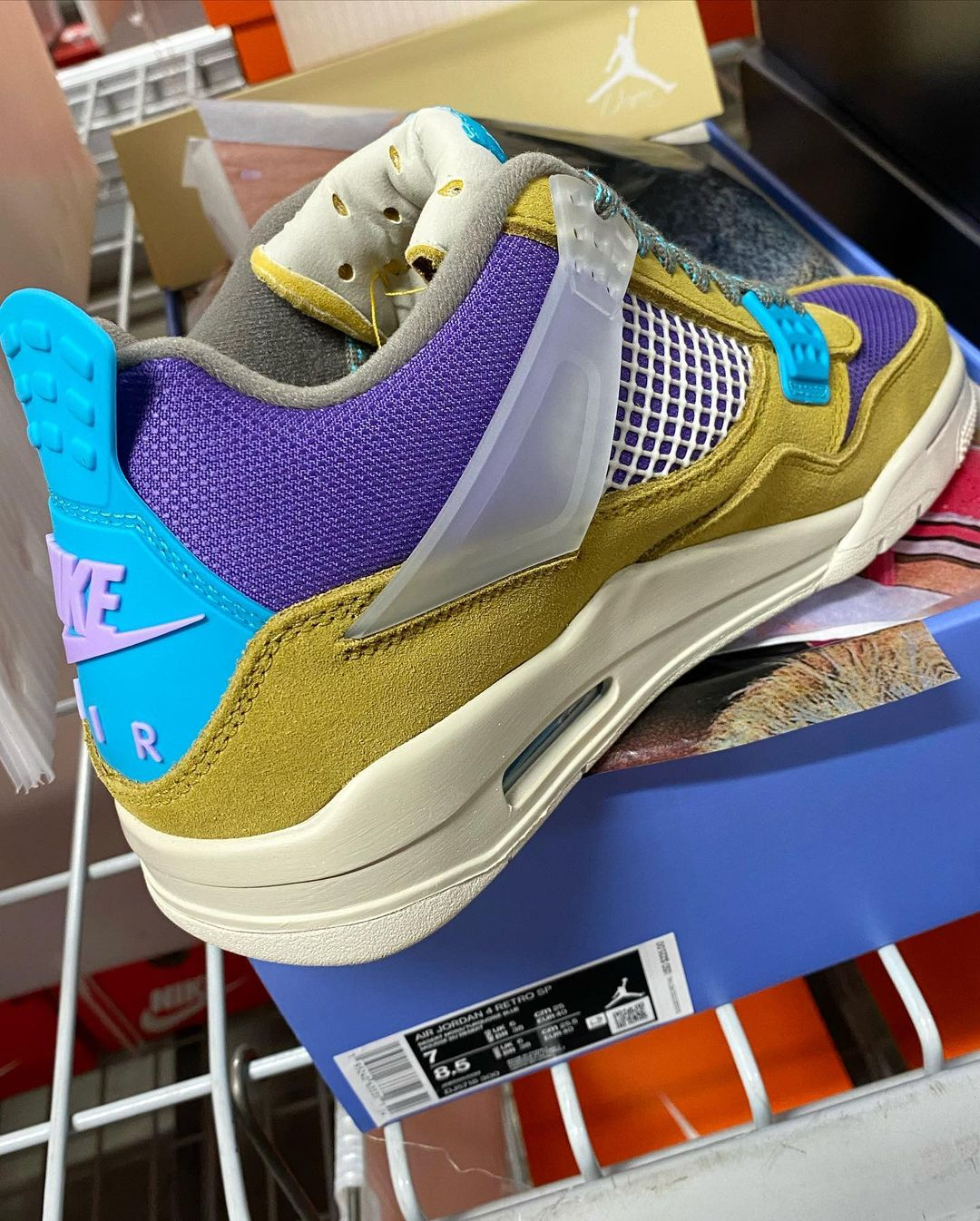 @zsneakerheadz