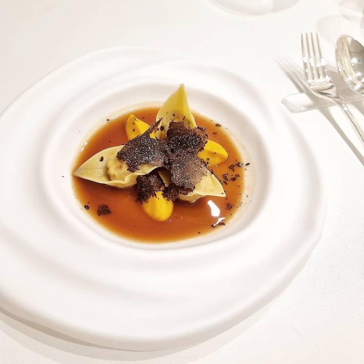드레스덴 그린 @dresdengreen.dining
