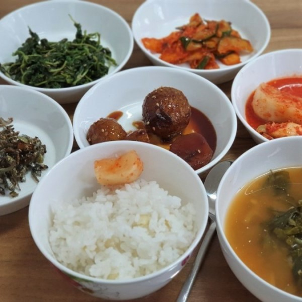 미인과 자연
