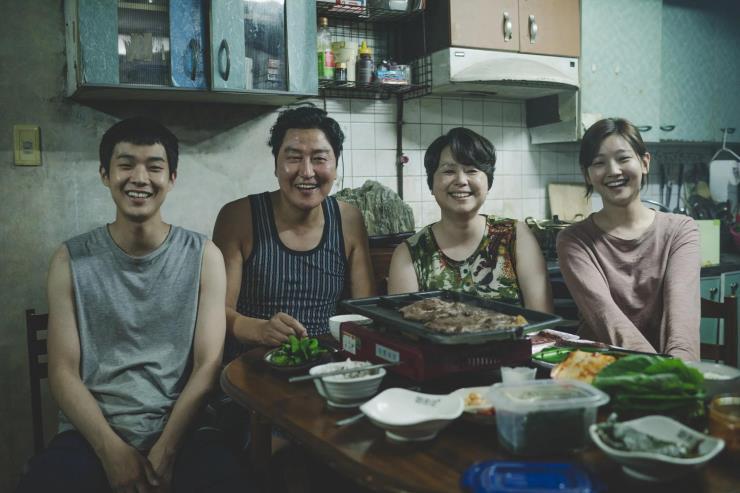 <기생충>