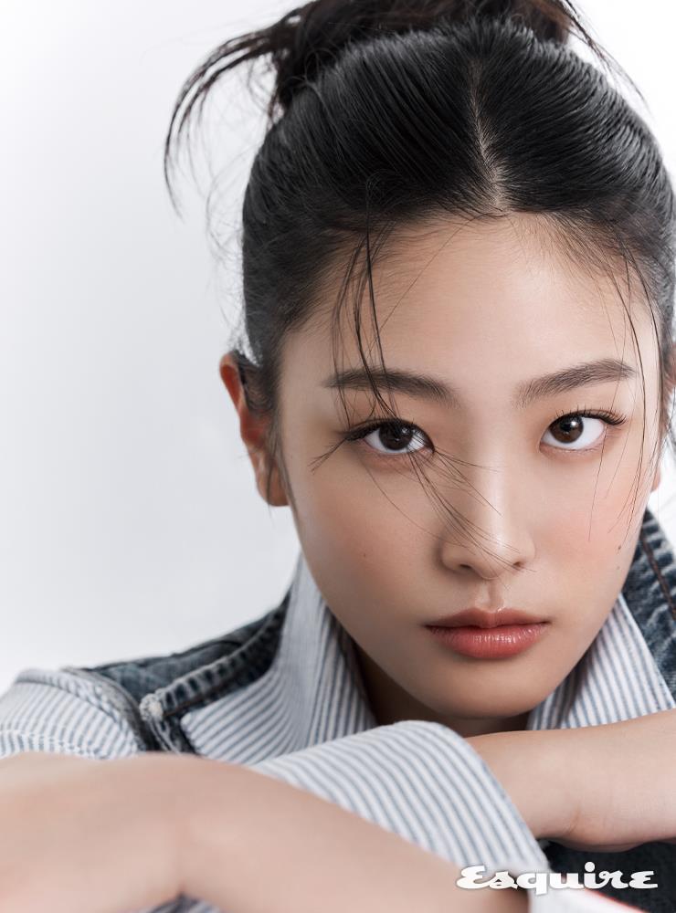 데님 롱 베스트 스포트막스. 스트라이프 셔츠 골든구스.