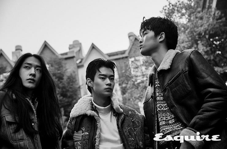 (왼쪽부터) 시어링 트러커 재킷 399만원 살바토레 산토로 by 코에보. 체크 셔츠 가격 미정 구찌. 시어링 재킷 390만원, 체크 셔츠 가격 미정 모두 폴로 랄프 로렌. 흰색 터틀넥 톱 가격 미정 에르메네질도 제냐 XXX. 시어링 재킷 228만8000원 유니버셜 웍스. 스웨터 14만9000원 브룩스 브라더스 레드 플리스. 데님 팬츠 93만원 요지 야마모토. 