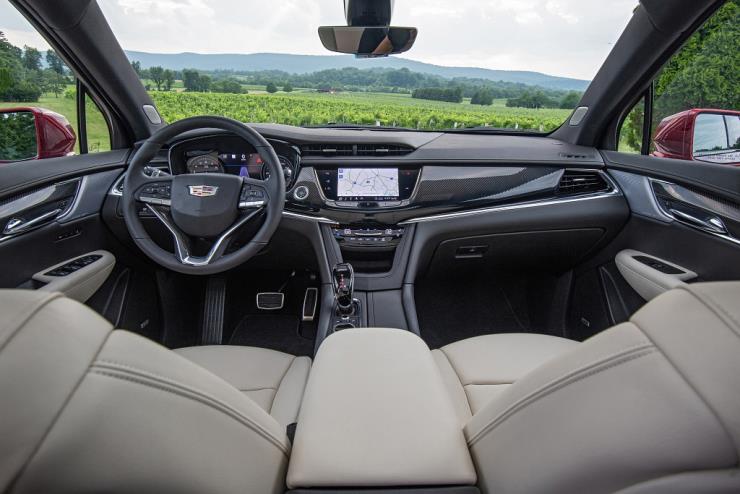 캐딜락 XT6