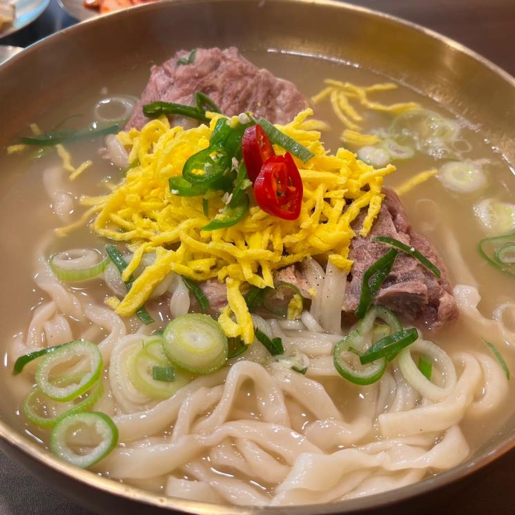 서울뼈칼국수