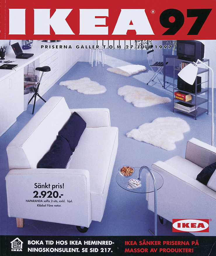 1997년 제품 가격을 제목 다음으로 크게 배치해 가격 정보를 최우선으로 전달했다. 리처드 사퍼의 씽크패드 같은 산업디자인이 주거 환경에 밀접하게 들어온 모습이 보인다.
