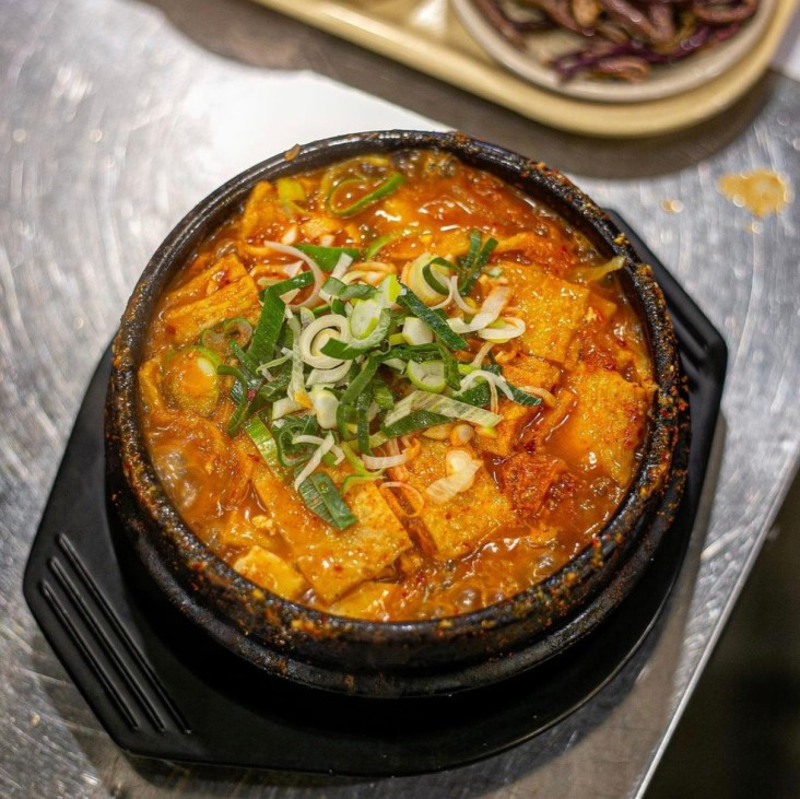 국제수입식당