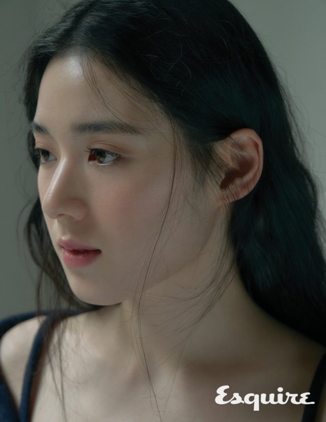 네이비 오프숄더 코트 프라다.