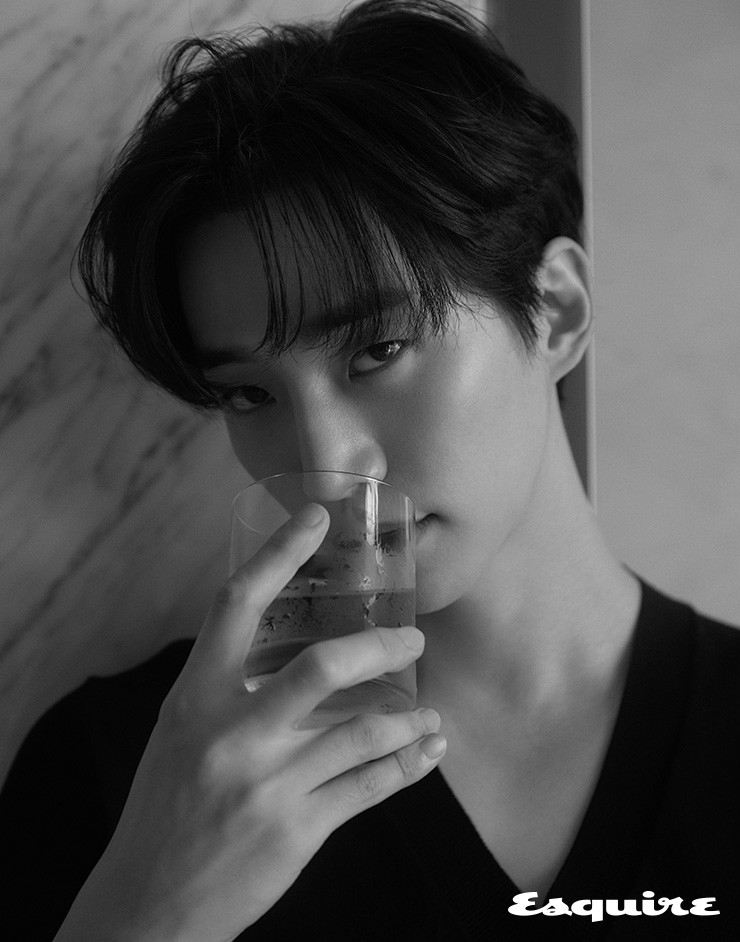 니트 톱 스타일리스트 소장품.