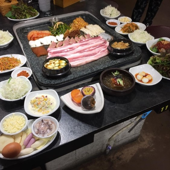 왕돌구이집