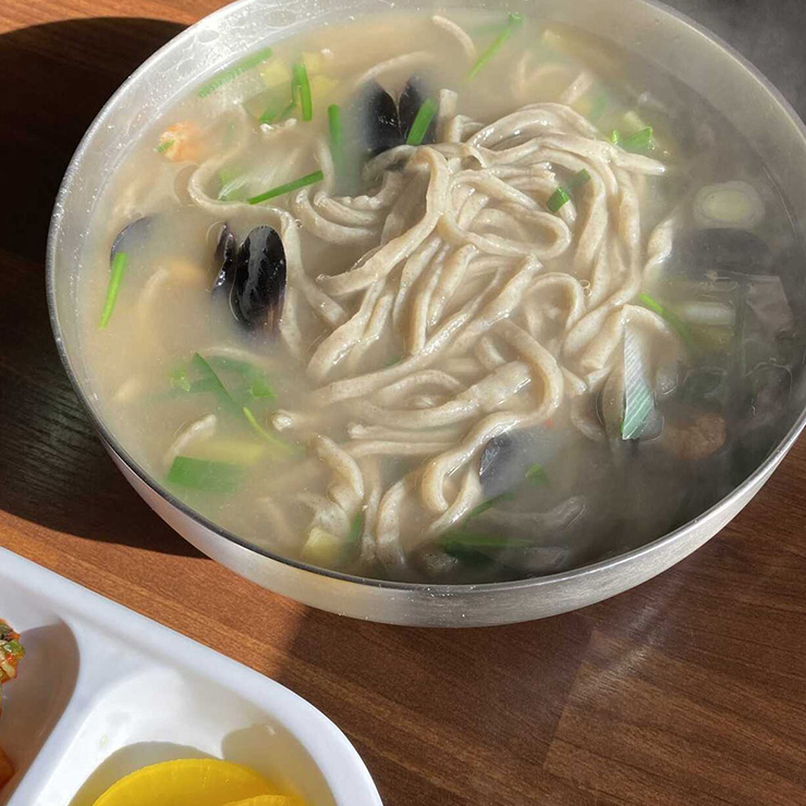 자매칼국수