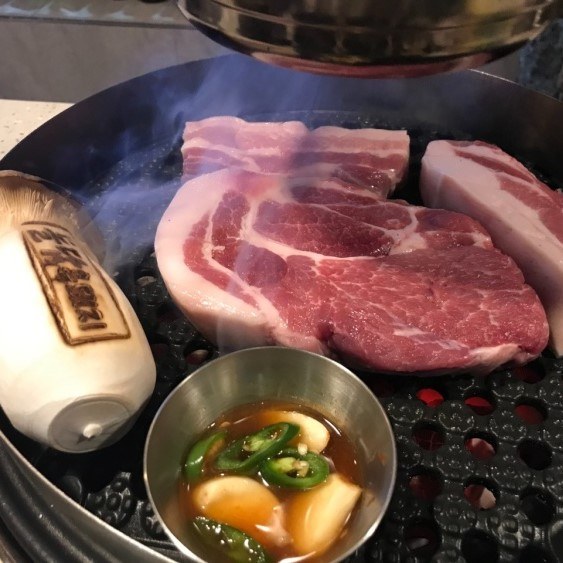 돌담흑돼지