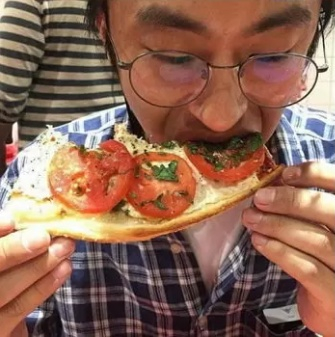 구교환 고독방