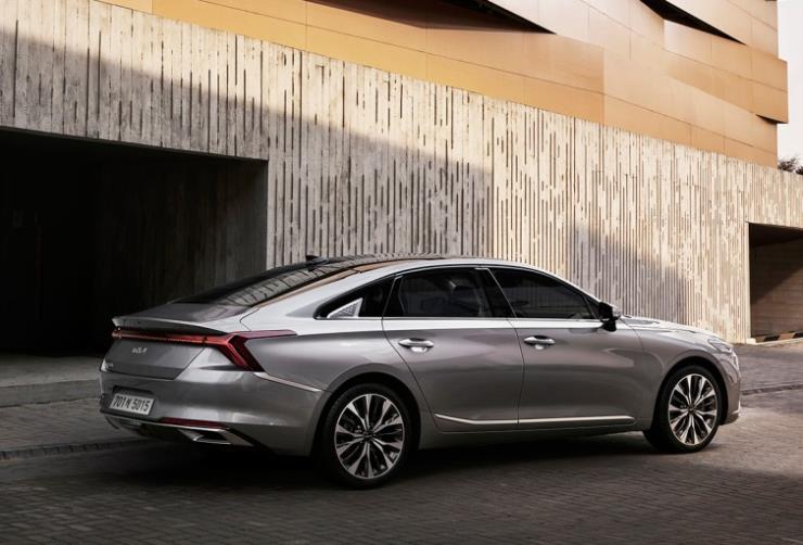 KIA K8