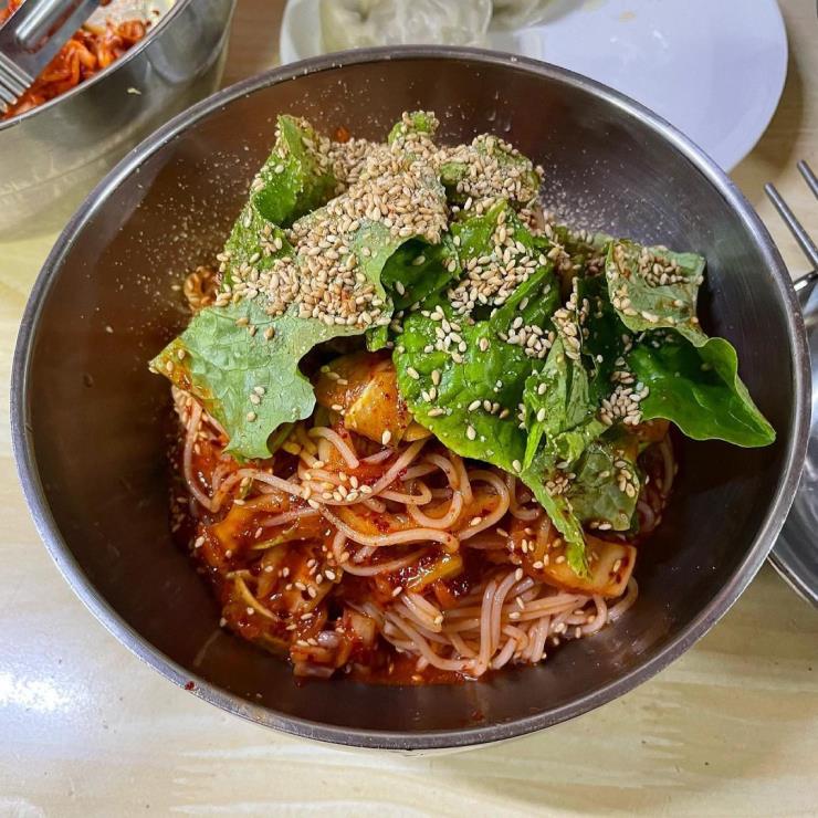영일분식 @pig_wave