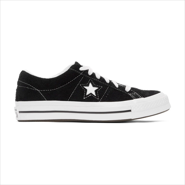 컨버스 Black Suede One Star Sneakers, $85 USD