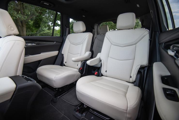 캐딜락 XT6