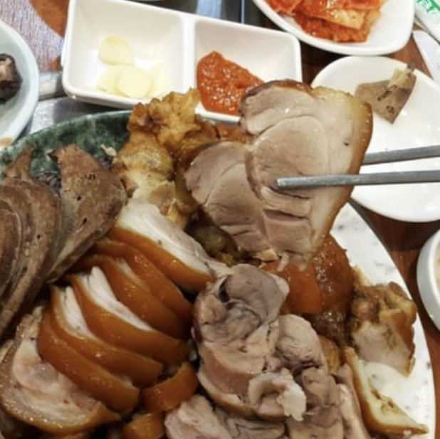 보들이족발