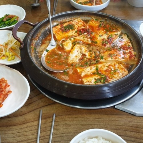 맷돌손두부