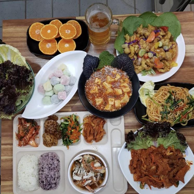 @illu_cafeteria