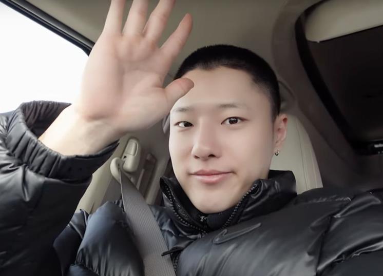 우즈 유튜브