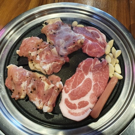 꿀돼지닭다리