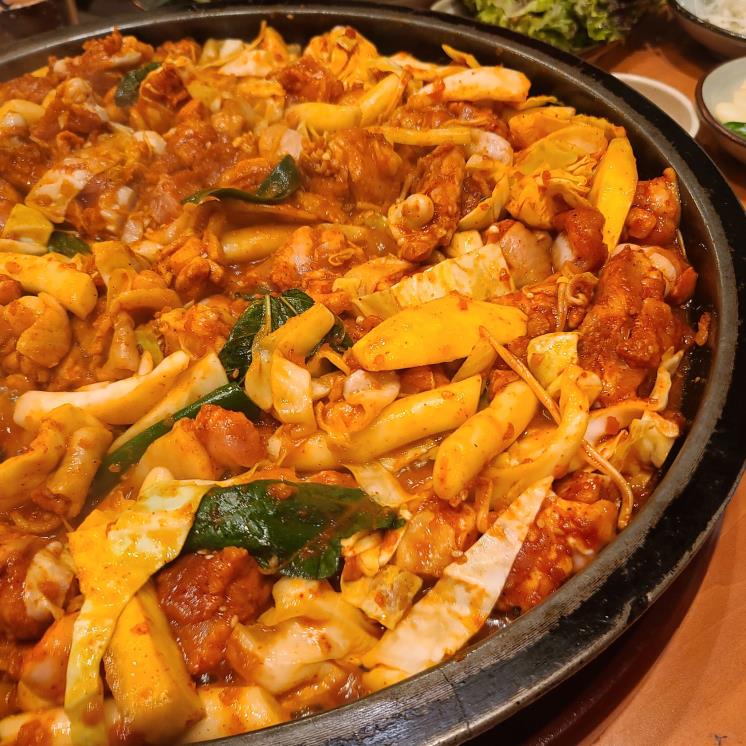 닭으로 家(가)