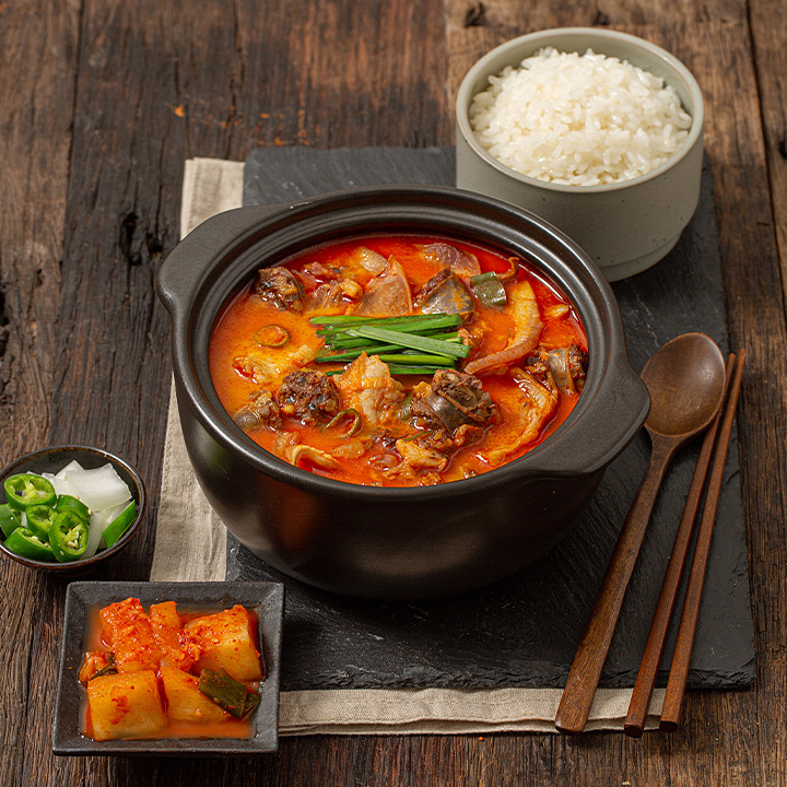 얼큰순댓국. 물론 집에서 끓였을 땐 이 사진과 좀 다릅니다. 