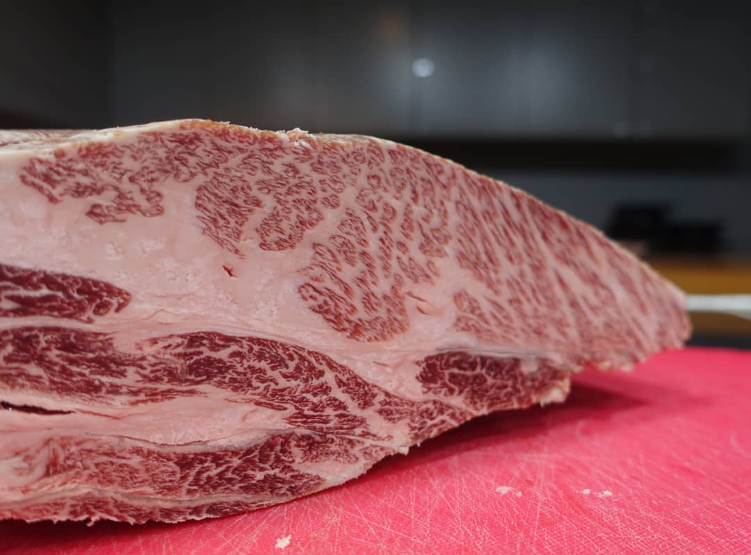 꿰뚫 @cattle_dryaging