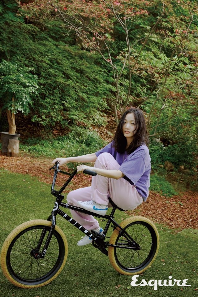 티셔츠 온리뉴욕. 바지 카브엠트. 운동화 나이키SB. BMX 게이트웨이 주니어 자전거 CULT by 신스.