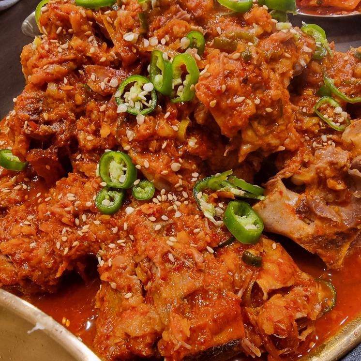 서울뼈칼국수