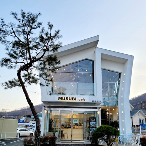 @musubi_cafe__
