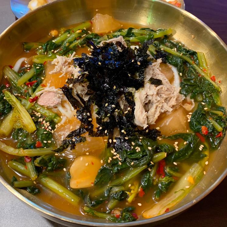 서울뼈칼국수