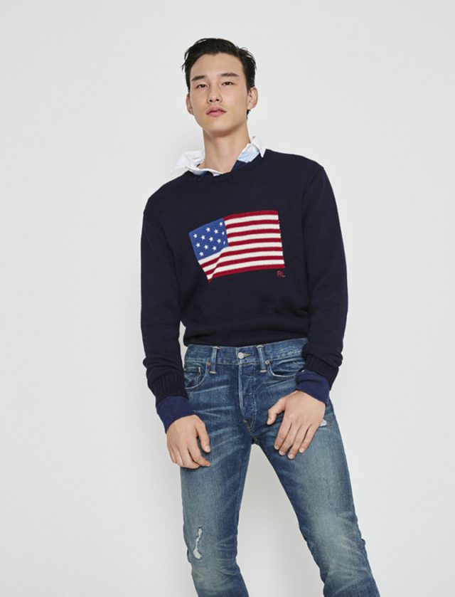 스웨터 30만원대, 럭비 티셔츠 16만원대, 바릭 슬림 스트레이트 데님 진 19만원대 모두 폴로 랄프 로렌.
