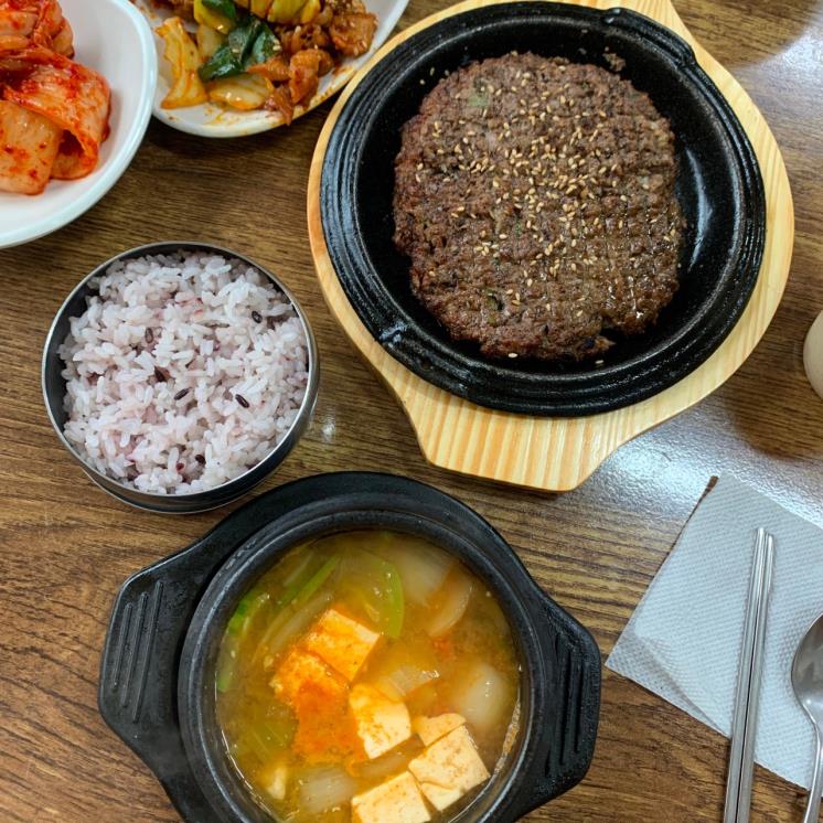 가정식떡갈비집