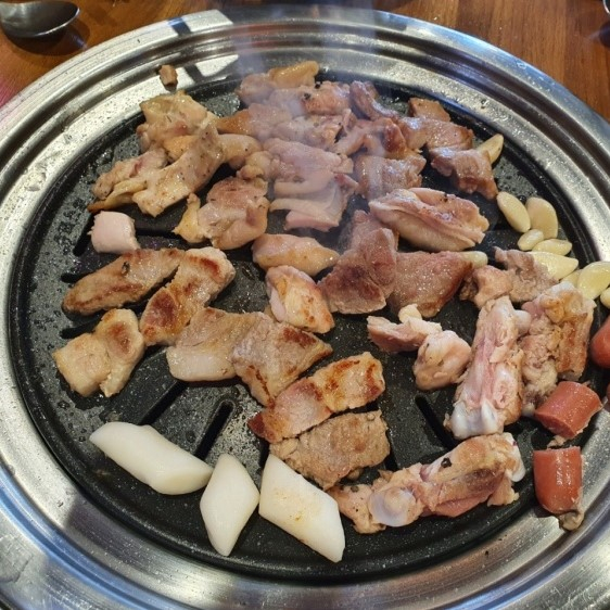 꿀돼지닭다리