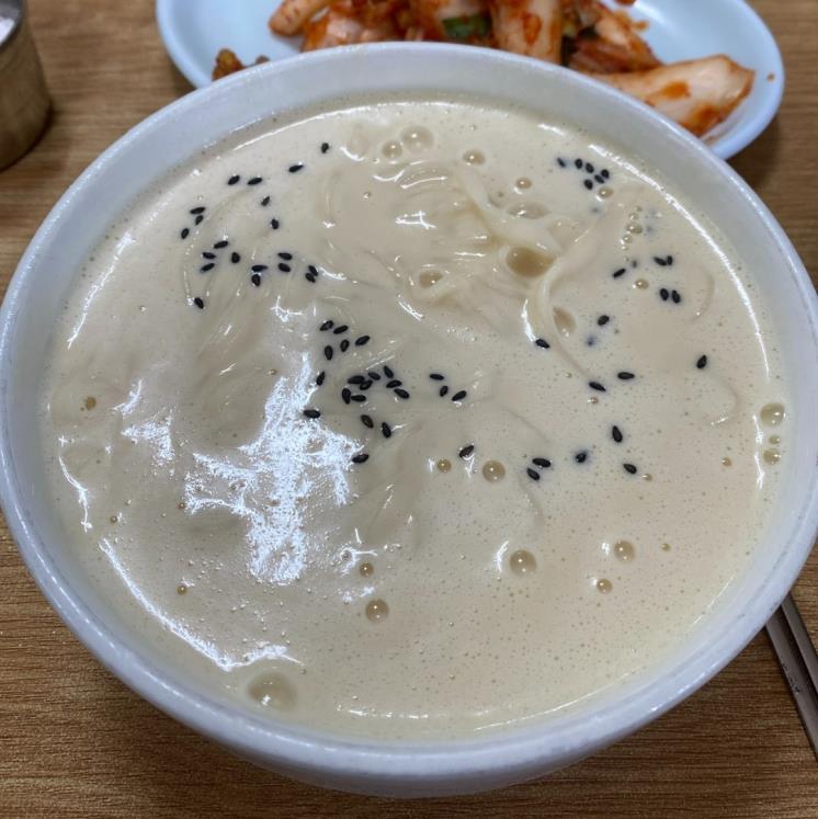 논현손칼국수