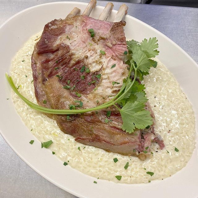 @minu.c_dining