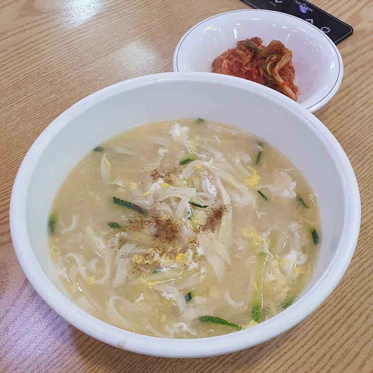 공항칼국수