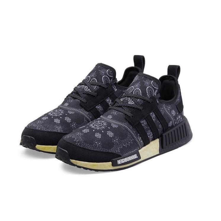 네이버후드 x 아디다스 'NMD R1'