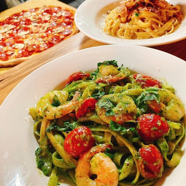 @sarahspizzapub
