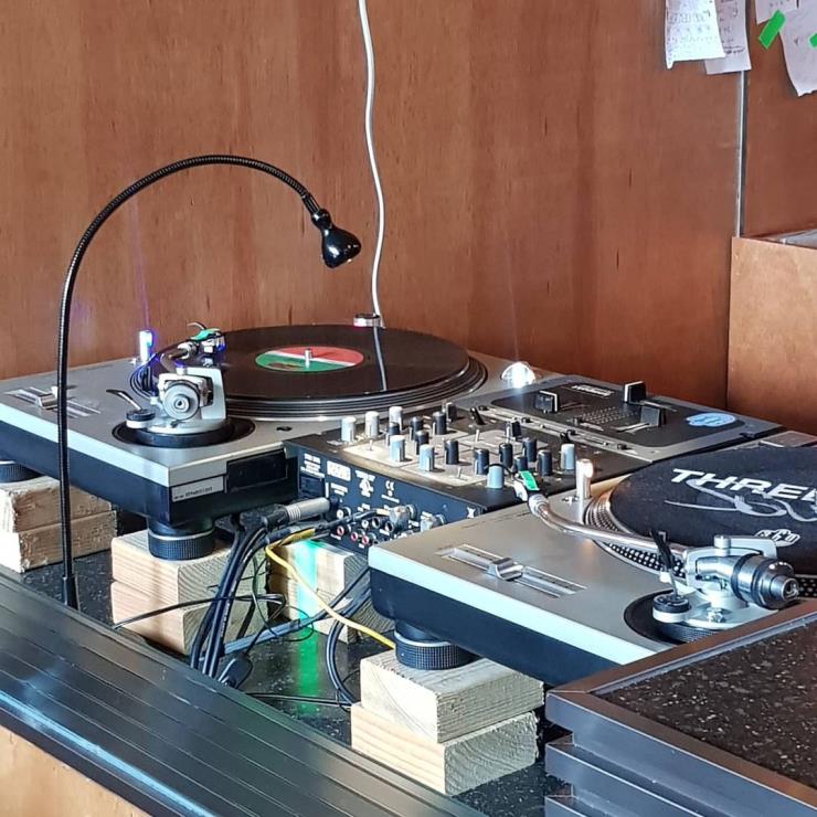 Kompakt record bar @___yeonyu