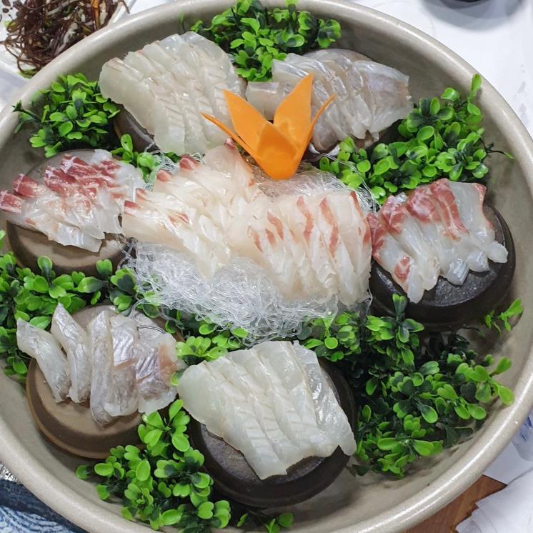 쌍둥이횟집