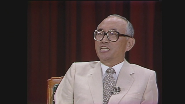 이한빈(1926~2004) 전 부총리. 스위스 대사와 숭실대학교 총장을 맡았다. ‘유산 남기지 않기 운동본부’ 회원이었고 말년에는 용인의 실버타운에서 독서를 하며 보냈다고 한다. 